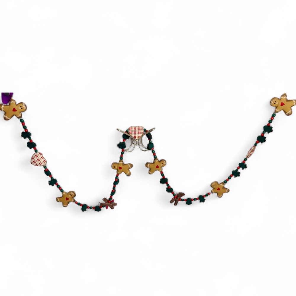 Festive Gingerbread Garland